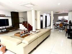 Peakview Estate (D16), Terrace #560611521